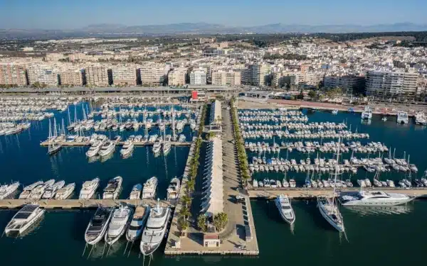 Descubre la magia del Puerto de Santa Pola: Apartamentos vacacionales en la joya de la costa mediterránea